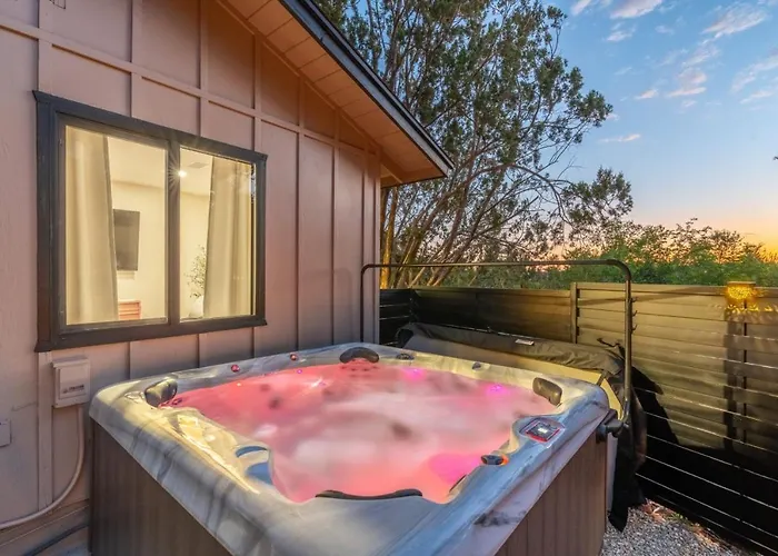 Red Rock Retreat With Hot Tub And Views Ferienhaus Sedona