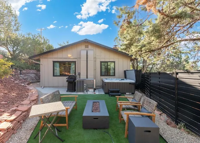 Red Rock Retreat With Hot Tub And Views Sedona